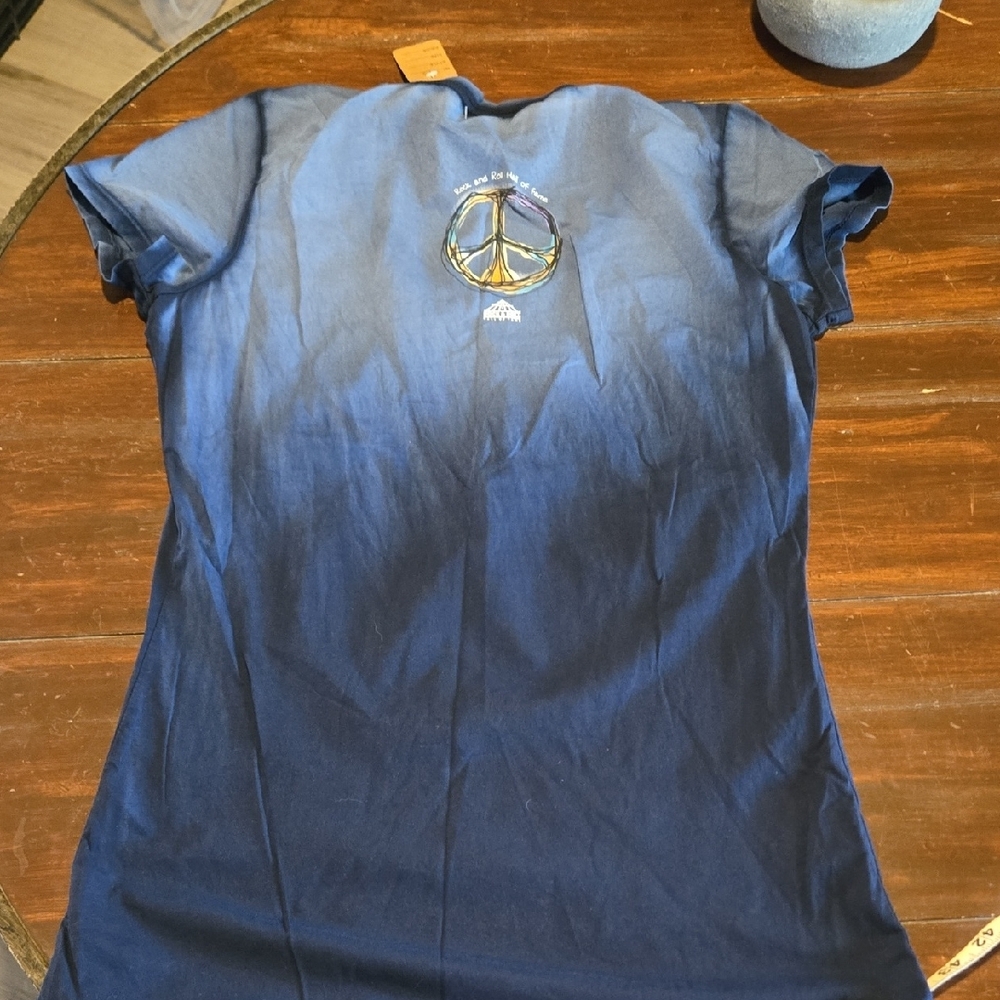 Rock-n-Roll Hall of Fame Women’s Navy Graphic Guitar Tee - Unbranded #943 - Picture 9 of 9